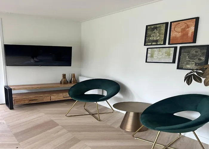 Welcoming For 8-guests